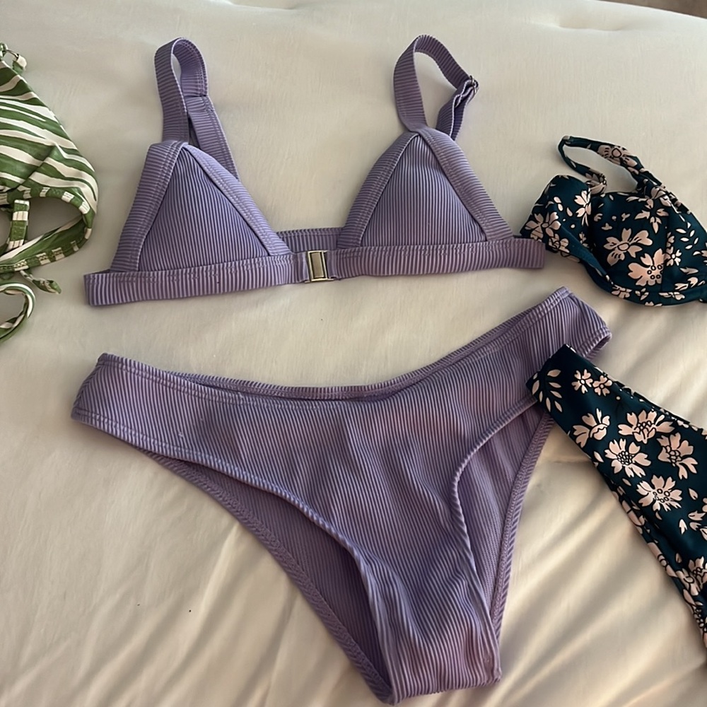 Bikini bundle - Picture 5 of 6